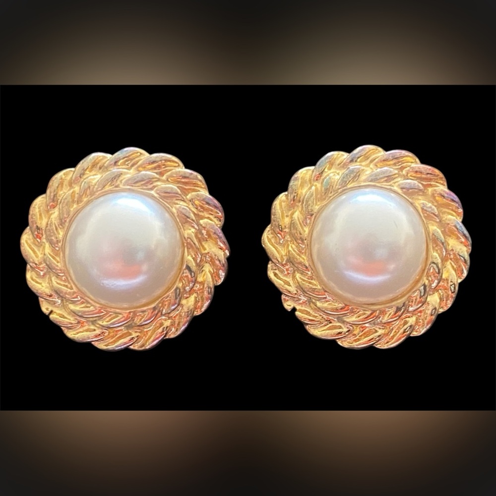 Fashion Earrings Faux Pearl Clip on Earrings